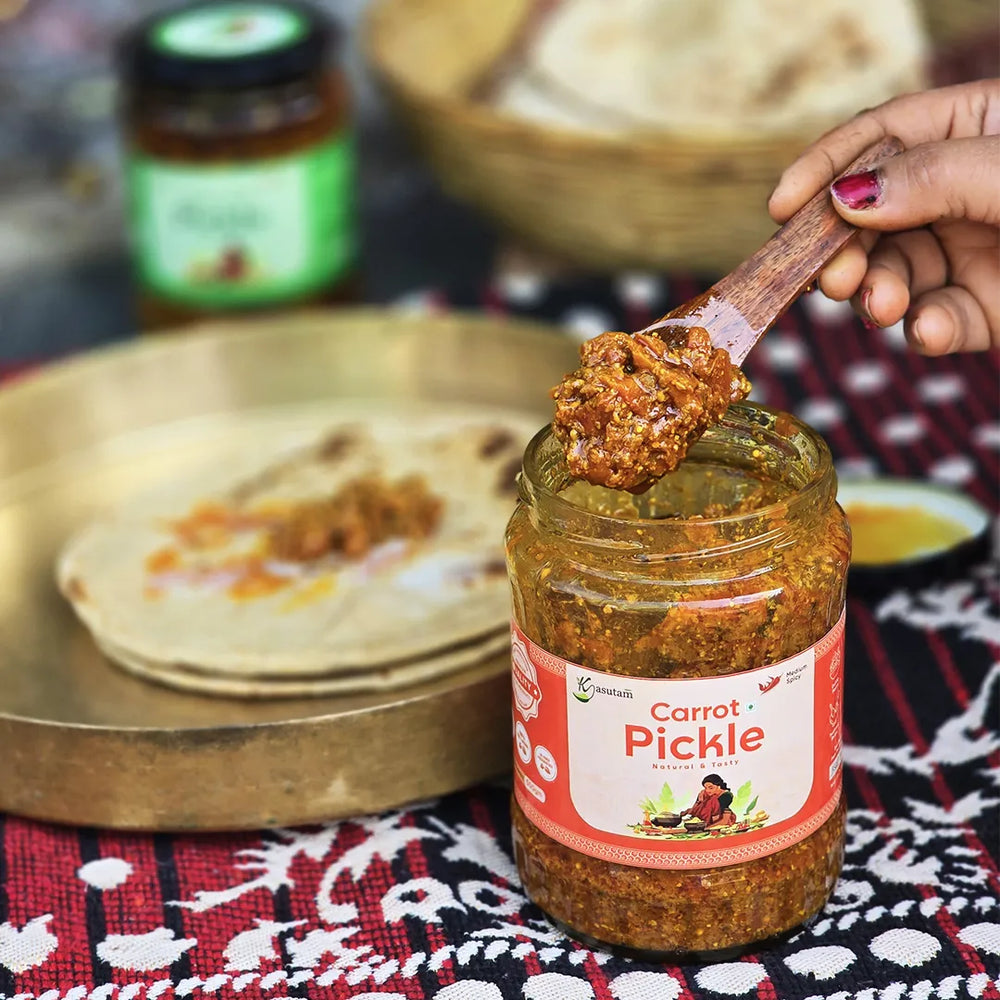 Combo: 1Kg Himalayan Multifloral Honey + 500gm Carrot Pickle + 500gm Green Chilli Pickle